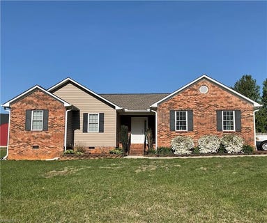 /international/us/125-gumtree-court-mocksville-nc-110107868591/