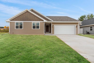 /international/us/lot-5-s-8th-street-evansville-wi-110100891549/