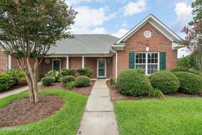 /international/us/1048-bridgeport-way-leland-nc-110101508204/