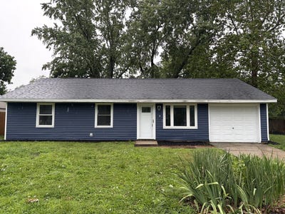 /international/us/3102-w-john-street-champaign-il-110106551122/