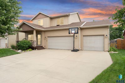 /international/us/2704-e-buckingham-st-sioux-falls-sd-110101121716/?lang=en
