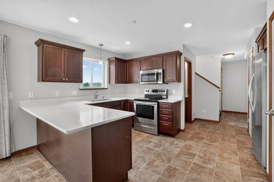 /international/us/5160-61st-street-nw-rochester-mn-110109589628/