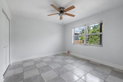 /international/us/925-s-pine-street-lake-worth-fl-110119411598/