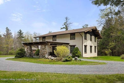 /international/us/6424-ny-23a-tannersville-ny-110107938060/