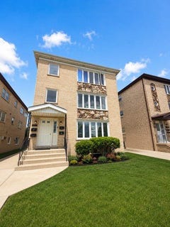 /international/us/7942-w-addison-street-chicago-il-110109133830/