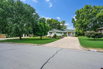 /international/us/1301-porter-lane-mountain-home-ar-110099137414/