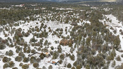 /international/us/12-moots-court-tijeras-nm-110104122469/