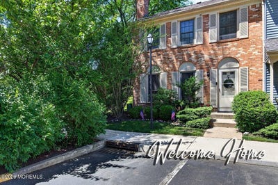 /international/us/45-winchester-court-aberdeen-nj-110108532969/