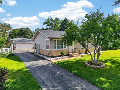 /international/us/1104-basin-drive-lockport-il-110108470004/