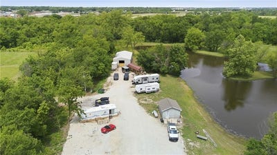 /international/us/1276-1800-street-iola-ks-110108063259/