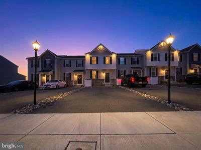/international/us/109-holstein-drive-hanover-pa-110106585647/