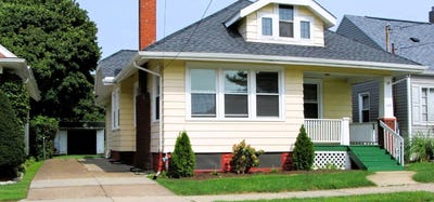 /international/us/450-e-33rd-street-erie-pa-110108572495/