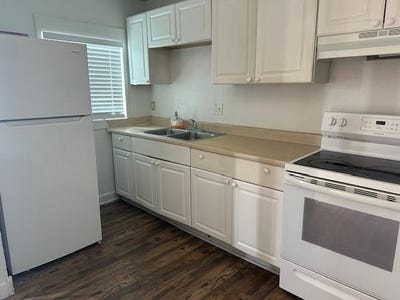 /international/us/4301-s-7th-avenue-phoenix-az-110107635992/