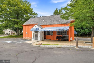 /international/us/924-n-bethlehem-pike-ambler-pa-110119365412/