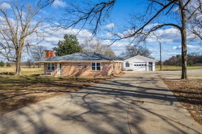 /international/us/2339-sw-county-road-3110-mount-vernon-tx-110104923883/