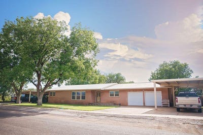 /international/us/1201-n-avenue-f-denver-city-tx-110105887815/
