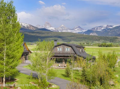 /international/us/4599-surprise-valley-road-tetonia-id-110106769322/