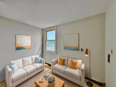 /international/us/9-depot-sq-ipswich-ma-110108282173/