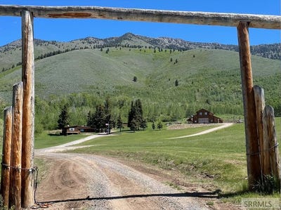 /international/us/3761-hwy-87-island-park-id-110108655955/
