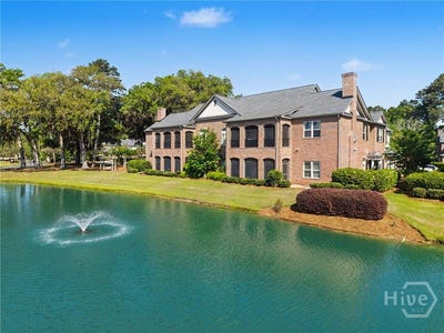 /international/us/1201-river-oaks-drive-richmond-hill-ga-110107584777/