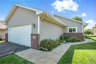 /international/us/136-garner-circle-montrose-mn-110100779533/