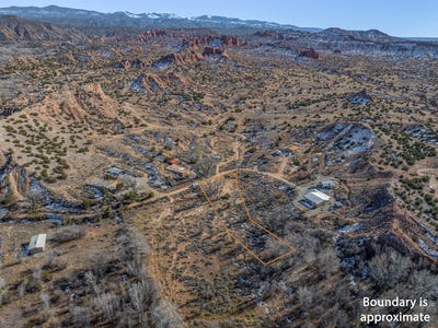 /international/us/100-county-road-97-chimayo-nm-110104965308/
