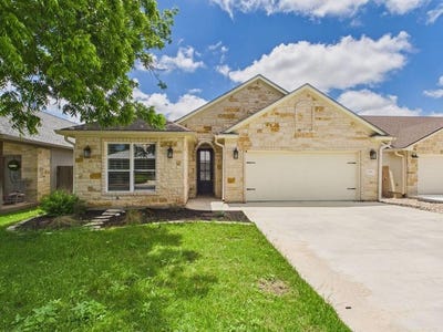 /international/us/1705-cherrywood-dr-fredericksburg-tx-110107959821/