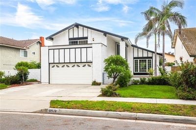 /international/us/12528-yosemite-cerritos-ca-110119959949/