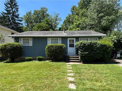 /international/us/9-gilbert-street-oneonta-ny-110119345177/