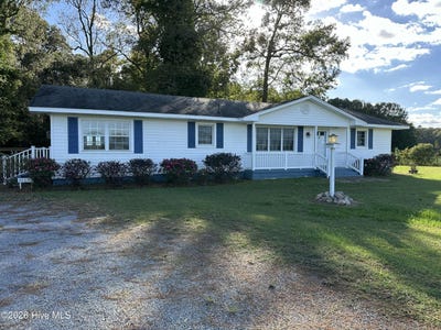 /international/us/10630-n-nc-92-highway-e-bath-nc-110120662273/