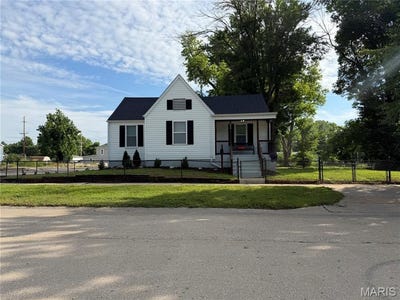 /international/us/206-e-clement-street-de-soto-mo-110108580953/