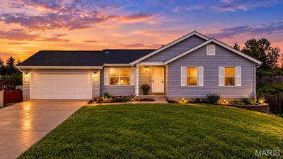 /international/us/16-devondale-place-st-peters-mo-110120619948/