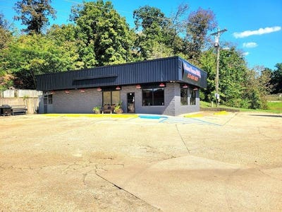/international/us/311-leroux-street-doniphan-mo-110102390209/