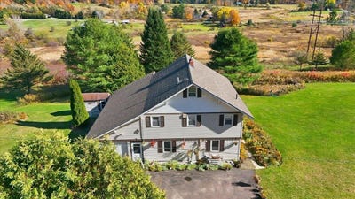 /international/us/84-chaloux-lane-williston-vt-110108024424/