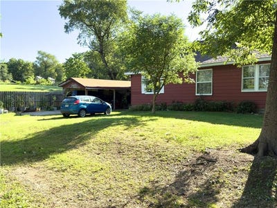 /international/us/366-spring-ave-decatur-ar-110098642285/