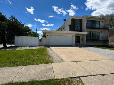 /international/us/16w611-56th-street-clarendon-hills-il-110107055018/