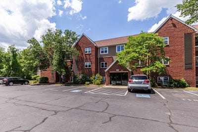 /international/us/35-longworth-ave-brockton-ma-110109026442/