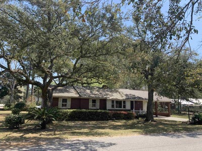 /international/us/2401-withers-st-georgetown-sc-110108148148/