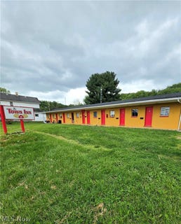 /international/us/1901-clark-avenue-wellsville-oh-110107717805/