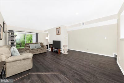 /international/us/20319-beaconfield-terrace-germantown-md-110107543349/