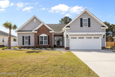 /international/us/107-cormorant-drive-swansboro-nc-110106582359/