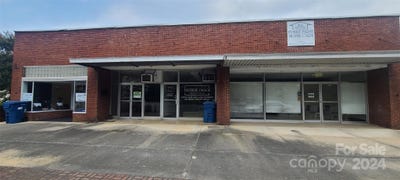 /international/us/215-n-main-street-troy-nc-110093534921/?lang=zh-cn