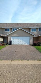 /international/us/1205-w-9th-street-new-richmond-wi-110109008803/