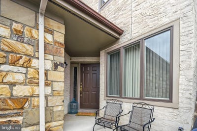 /international/us/37-woodmont-drive-lawrenceville-nj-110107723833/