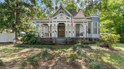 /international/us/701-1st-street-greensboro-al-110119403100/