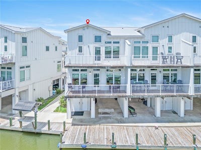 /international/us/38-mazatlan-drive-unit-11-rockport-tx-110100508800/