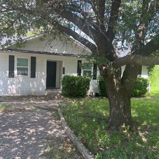 /international/us/313-n-church-street-blue-ridge-tx-110107884451/