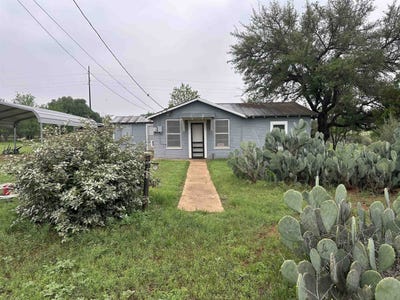 /international/us/509-e-austin-llano-tx-110107349717/