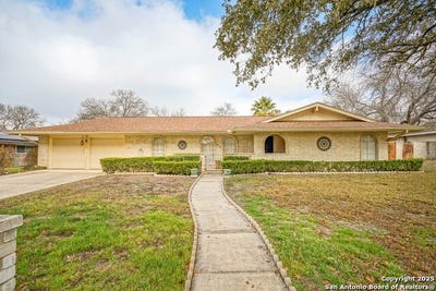/international/us/513-balfour-windcrest-tx-110097240879/