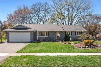 /international/us/14275-garland-avenue-apple-valley-mn-110107730119/